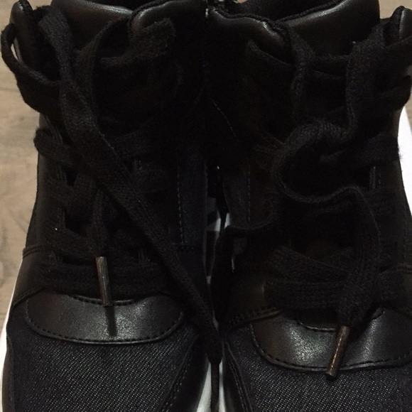 Boys Sz 1/2 Aldo Thelawet Blk Tan high top sneaker - Picture 8 of 14